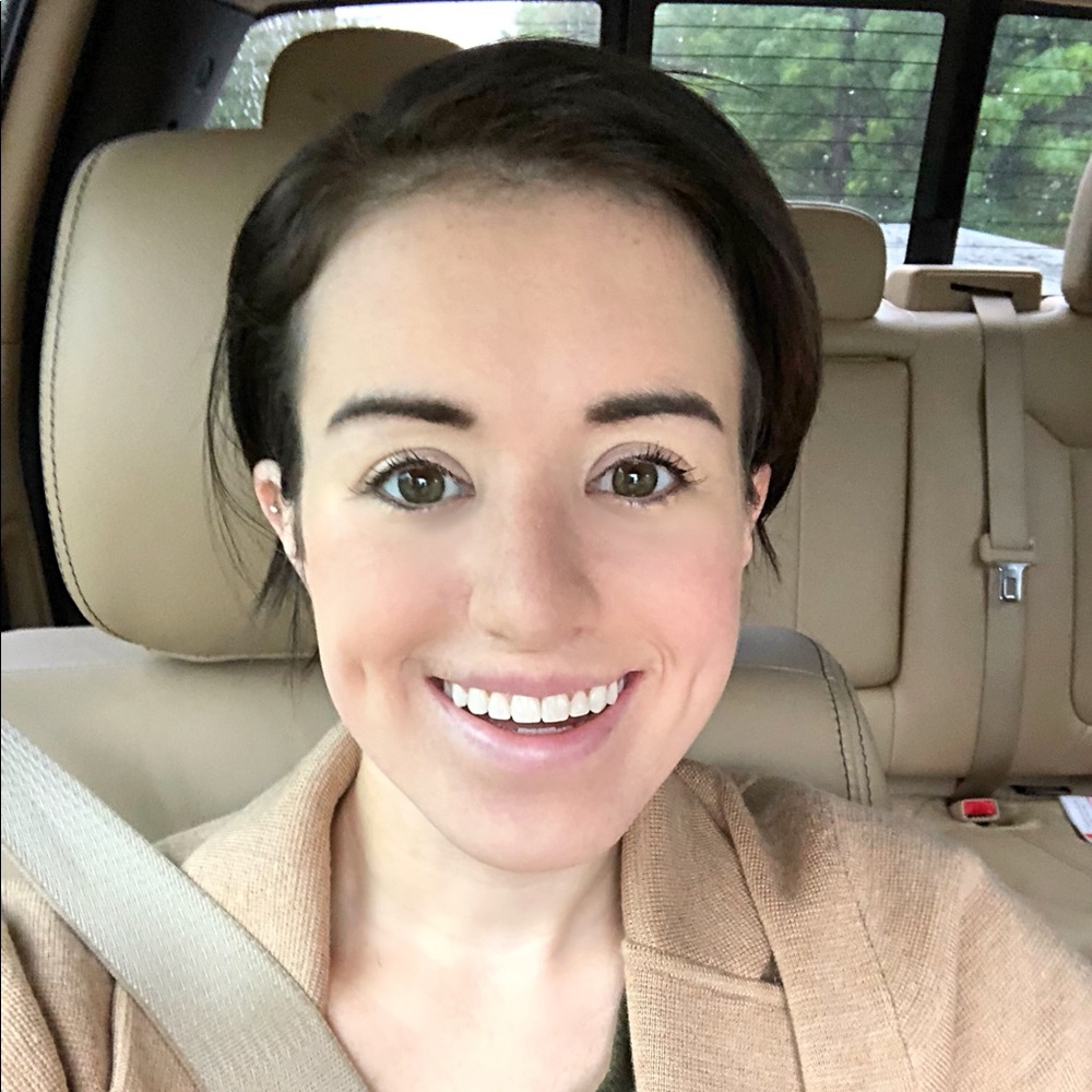 Meet your Posher, Jennifer